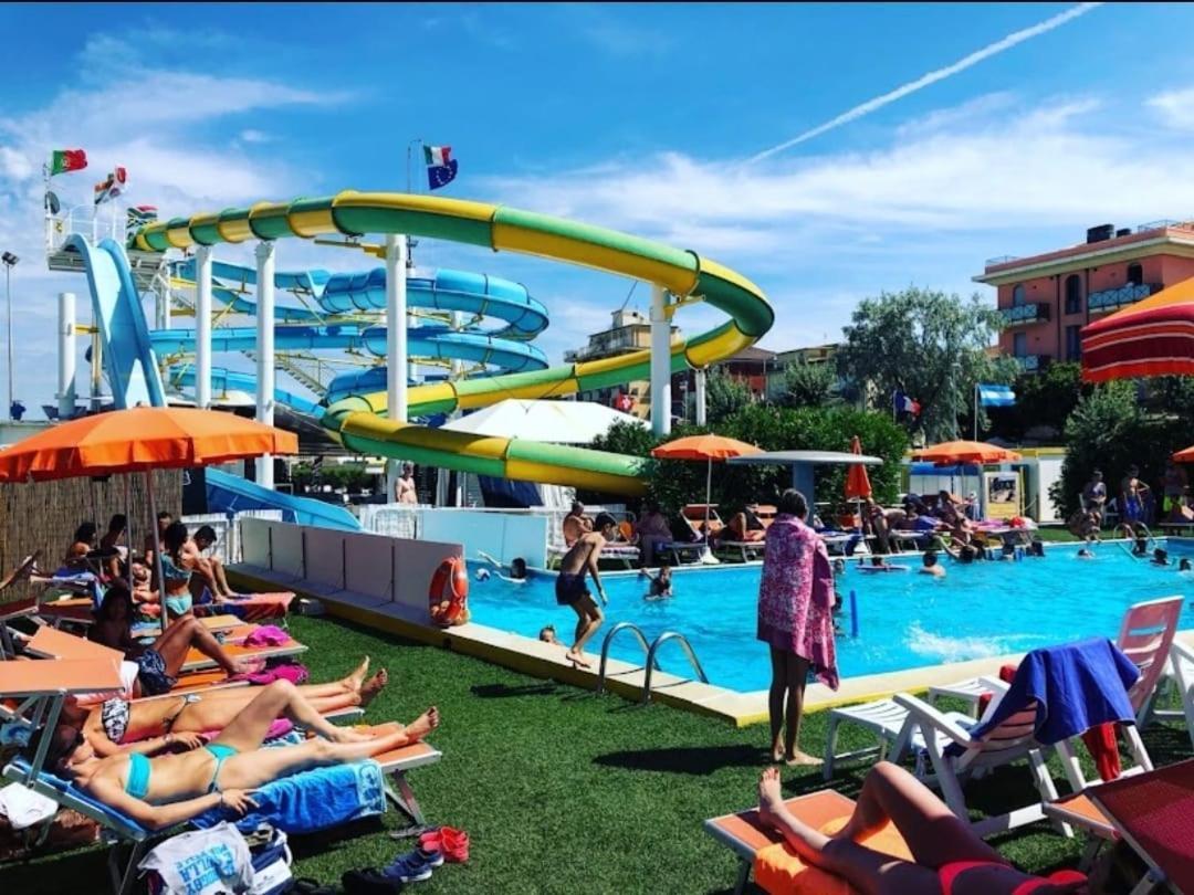 Hotel Sabbia D'Oro Rimini Zewnętrze zdjęcie